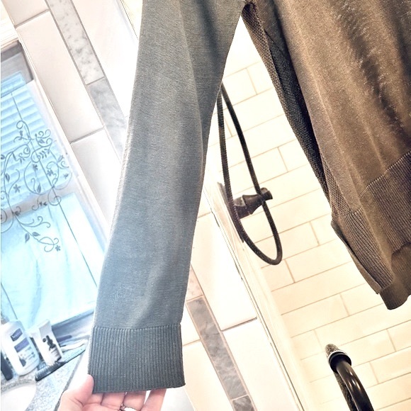 Altar’d State Lightweight Green/Grayish Sweater- Oversized Sz. S - Picture 3 of 6